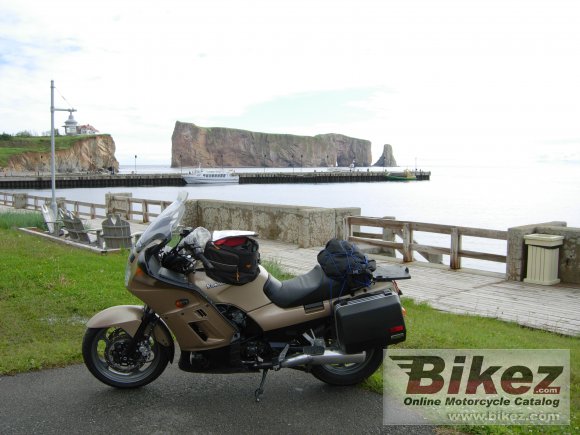 2005 Kawasaki Concours photo